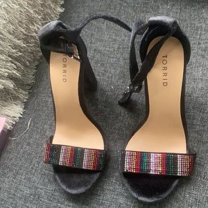 Black Heel Ankle buckle strap size 8 wide.